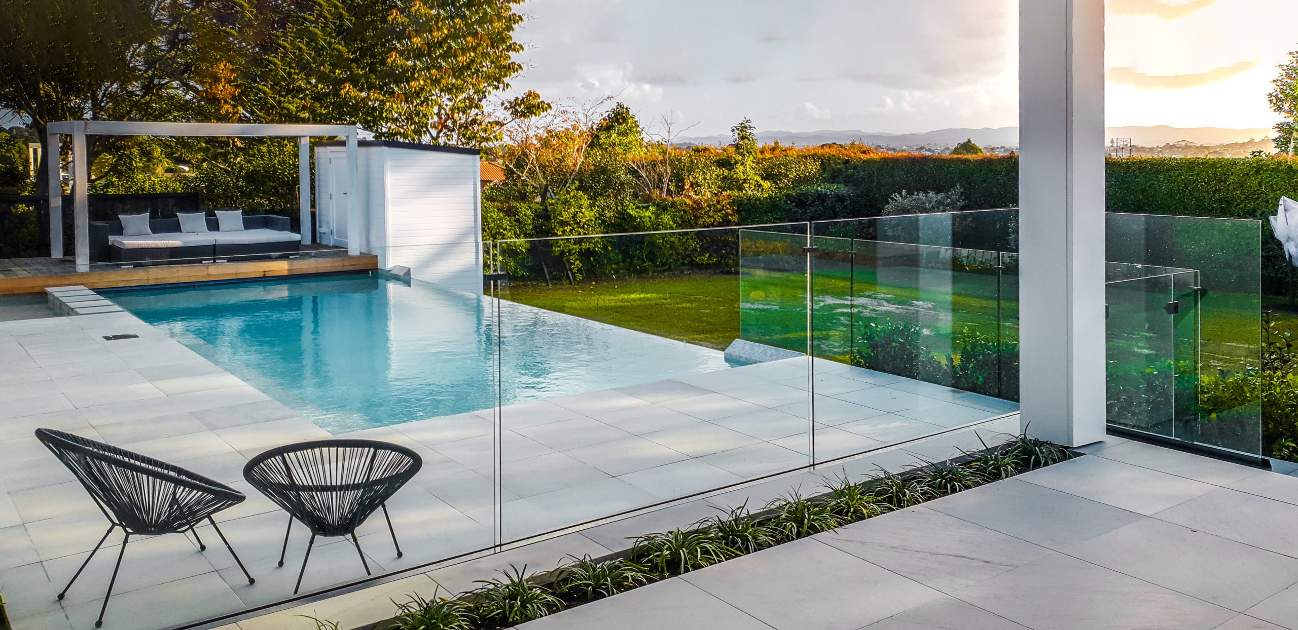 Ultimate Glass Pool Fencing Guide